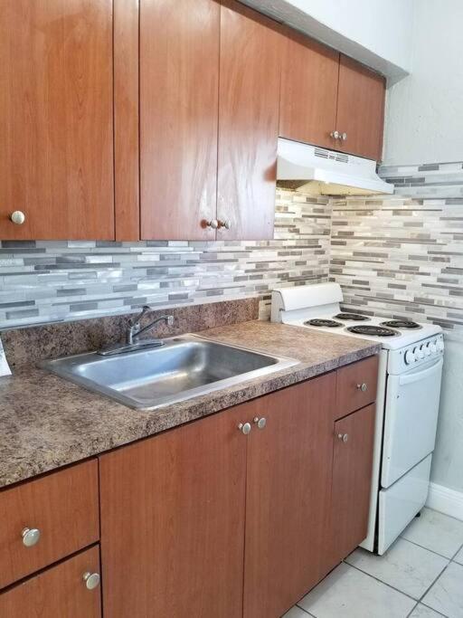 Ultra Glam Apartment 5 Miles From Hard Rock Casino Hollywood Exterior photo